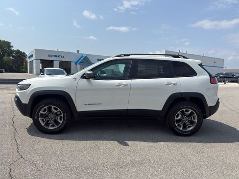 Used 2019 Jeep Cherokee Trailhawk AWD/4WD image 6