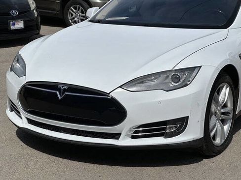 Used 2014 Tesla Model S image 10