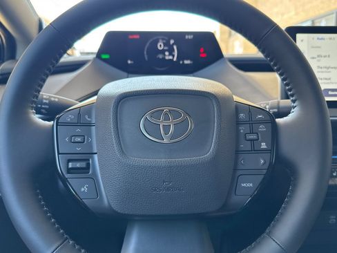 New 2027 Toyota Prius Limited FWD image 27