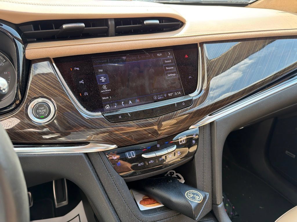 Used 2023 Cadillac XT6 Sport w/ Platinum Package AWD/4WD image 6