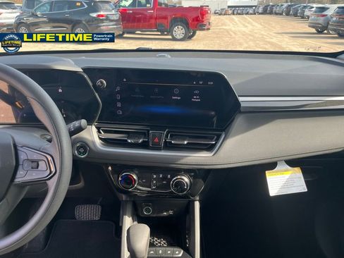 Used 2025 Chevrolet TrailBlazer LT image 23