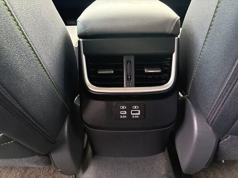 Used 2025 Subaru Outback Onyx Edition AWD/4WD image 13