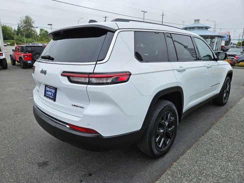 Used 2023 Jeep Grand Cherokee L Limited w/ Luxury Tech Group II AWD/4WD image 5