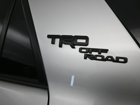 Certified 2024 Toyota 4Runner TRD Off-Road Premium w/ Moonroof Package AWD/4WD image 38