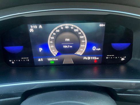 Used 2023 Volkswagen Tiguan SE w/ Panoramic Sunroof Package AWD/4WD image 27