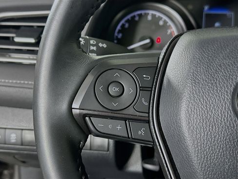 Used 2023 Toyota Camry SE image 16