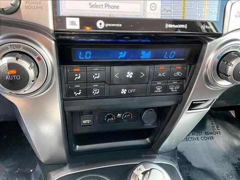 Used 2024 Toyota 4Runner Limited AWD/4WD image 24