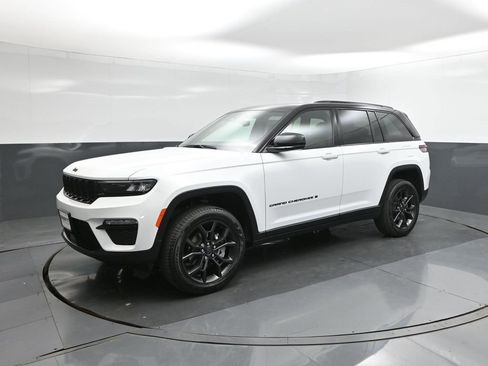New 2025 Jeep Grand Cherokee Limited image 34