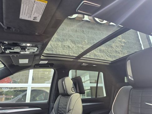 Used 2026 Cadillac Escalade V w/ LPO, Floor Liner Package AWD/4WD image 18