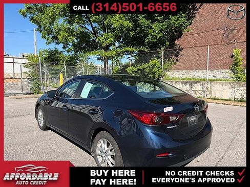 Used 2016 MAZDA MAZDA3 i Sport w/ Preferred Equipment Package FWD image 3