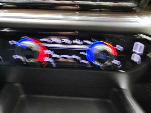 Used 2024 Chevrolet Silverado 2500 LT w/ Z71 Sport Edition image 62