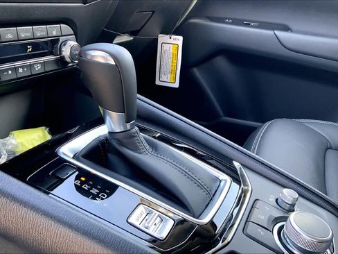 New 2025 MAZDA CX-5 AWD 2.5 S w/ Preferred Package image 7