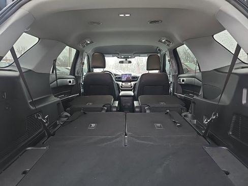 Used 2023 Ford Explorer XLT w/ Equipment Group 202A image 98