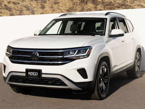 Used 2023 Volkswagen Atlas SE w/ Black Wheel Package AWD/4WD image 5