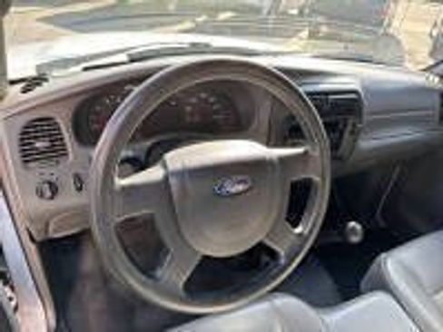 Used 2004 Ford Ranger XL RWD image 3