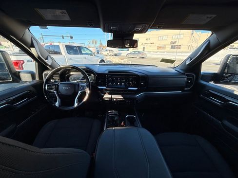 Used 2024 Chevrolet Silverado 1500 RST image 17