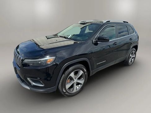 Used 2019 Jeep Cherokee Limited AWD/4WD image 6