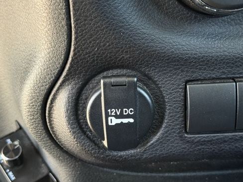 Used 2017 Jeep Wrangler Unlimited Sport w/ Max Tow Package AWD/4WD image 21