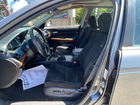 Used 2011 Honda Accord EX image 10