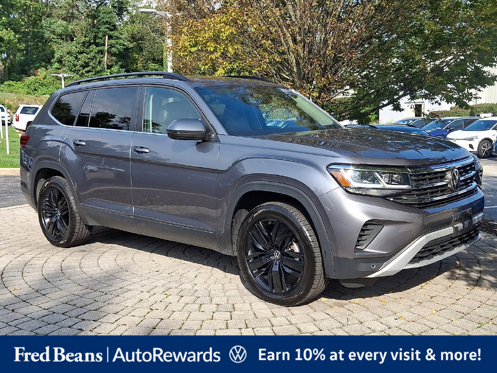 Certified 2023 Volkswagen Atlas SE w/ Panoramic Sunroof Package AWD/4WD image 1