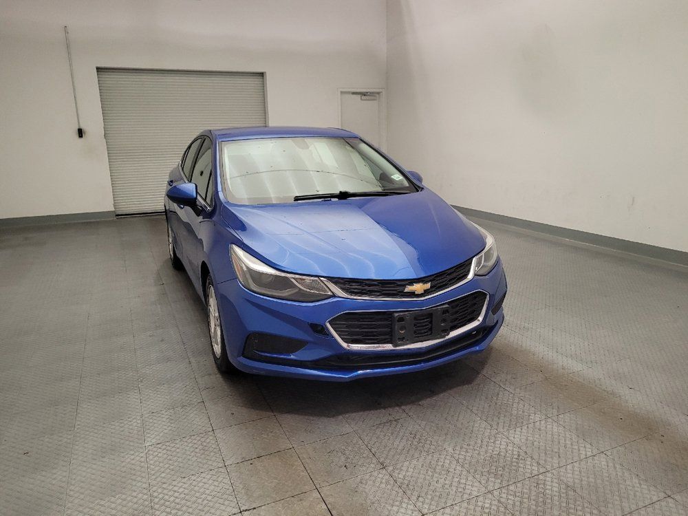 Used 2017 Chevrolet Cruze LT FWD image 14