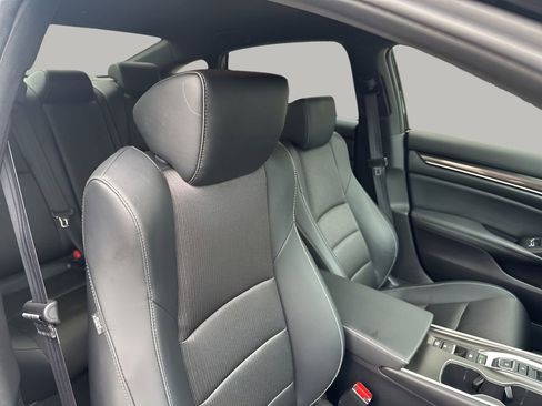 Used 2022 Honda Accord Sport image 15