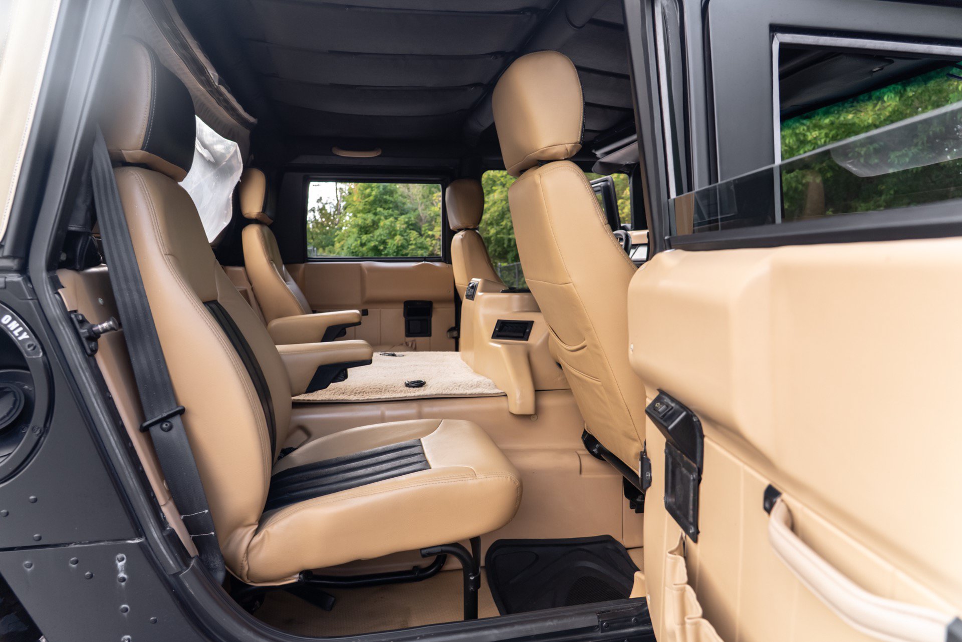Used 2001 HUMMER H1 4-Door Open Top AWD/4WD image 24