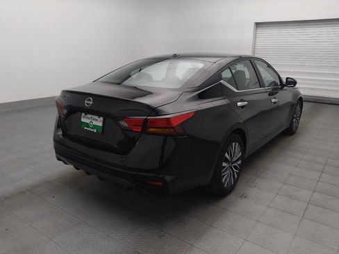 Used 2025 Nissan Altima 2.5 SV FWD image 9