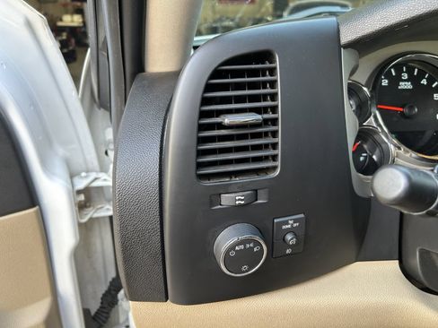 Used 2008 GMC Sierra 1500 SLE w/ Power Pack Plus AWD/4WD image 5