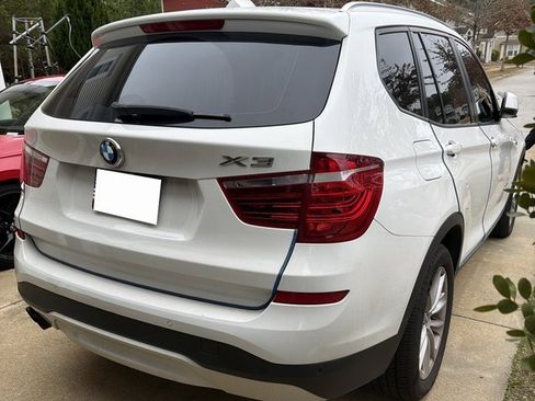 Used 2017 BMW X3 xDrive28i image 2
