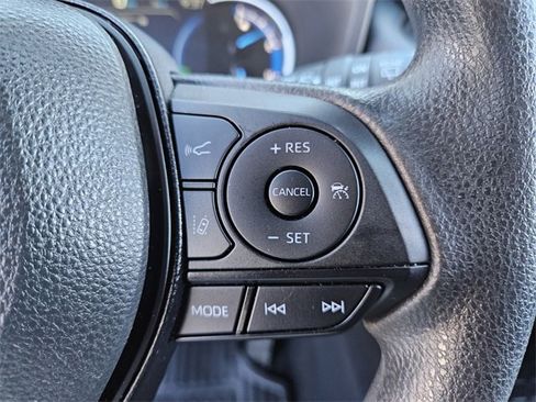 Used 2024 Toyota RAV4 XLE image 26