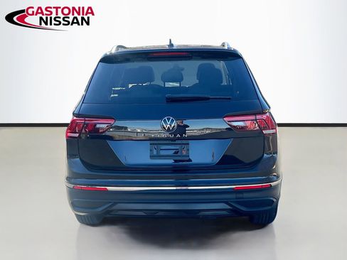 Used 2024 Volkswagen Tiguan S image 7