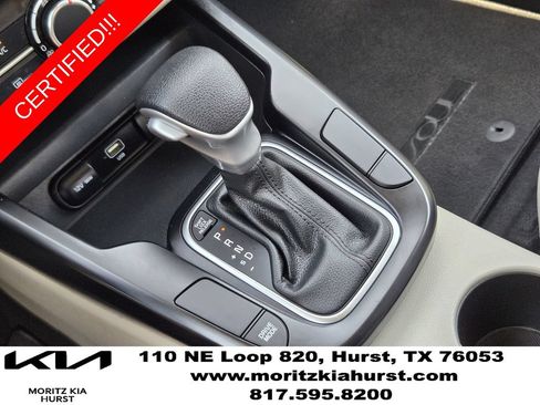 Certified 2025 Kia Soul LX w/ LX Technology Package FWD image 10