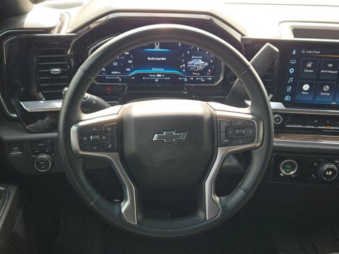 Used 2024 Chevrolet Silverado 1500 RST AWD/4WD image 19