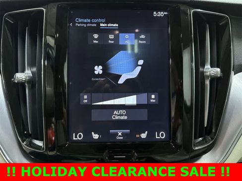 Used 2020 Volvo XC60 T5 Momentum image 21