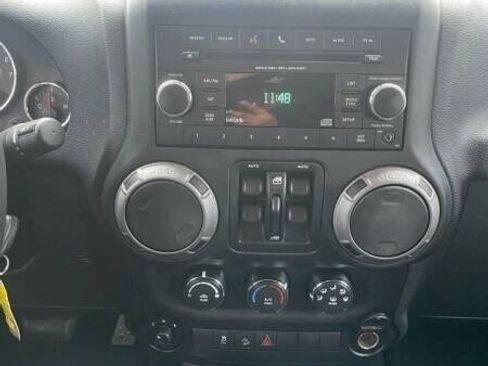 Used 2015 Jeep Wrangler Unlimited Sport w/ Quick Order Package 24S AWD/4WD image 20