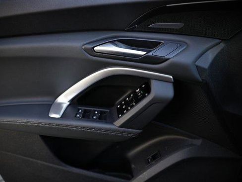 Certified 2025 Audi Q5 Premium Plus w/ Premium Plus image 15