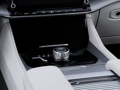 New 2026 Jeep Grand Wagoneer Limited w/ Premium Group II image 24