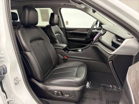 Used 2023 Jeep Grand Cherokee 4WD 4xe image 52