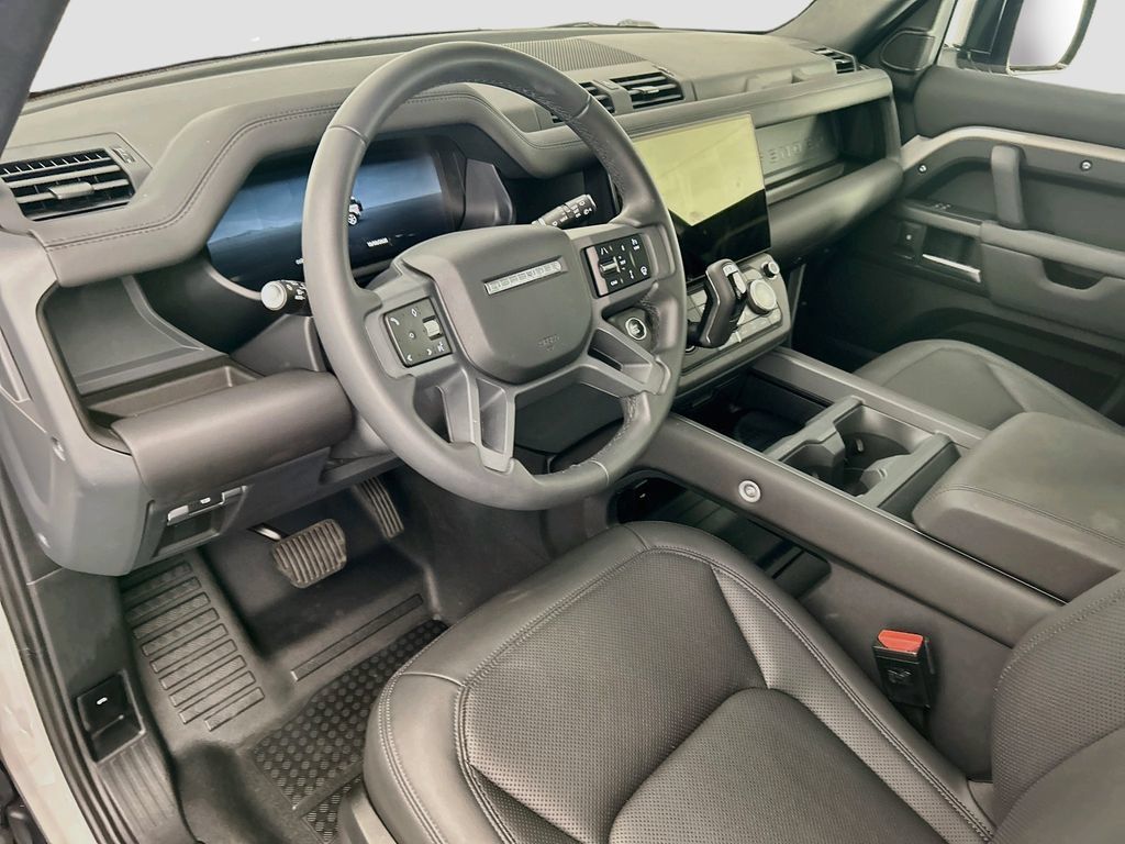 Certified 2026 Land Rover Defender 110 S AWD/4WD image 9