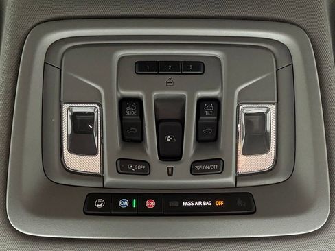 Used 2023 Chevrolet Silverado 1500 LTZ w/ LTZ Premium Package AWD/4WD image 22