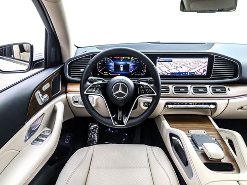 Certified 2025 Mercedes-Benz GLE 350 4MATIC image 7