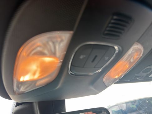 Used 2024 Jeep Compass Trailhawk AWD/4WD image 17