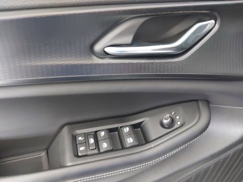 Used 2025 Jeep Grand Cherokee L Laredo image 26