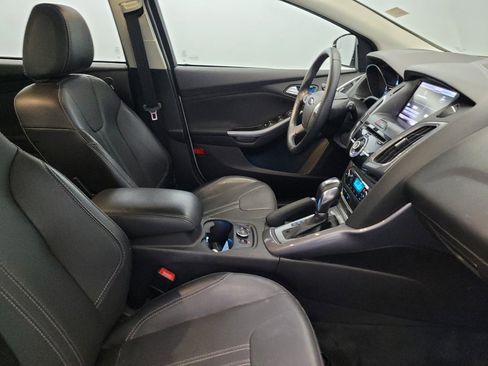 Used 2014 Ford Focus Titanium image 21
