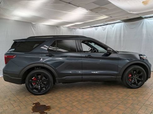 Certified 2023 Ford Explorer ST w/ Equipment Group 401A AWD/4WD image 8