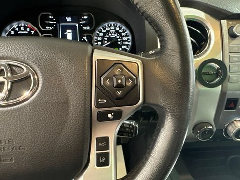 Used 2021 Toyota Tundra Limited w/ Limited Premium Package AWD/4WD image 10