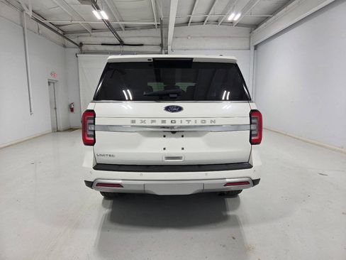 Used 2024 Ford Expedition Limited AWD/4WD image 8