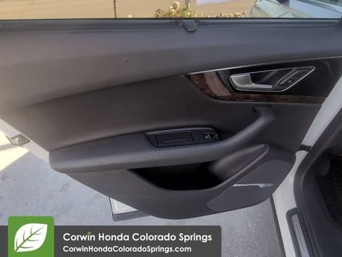 Used 2017 Audi Q7 3.0T Prestige w/ Prestige Package AWD/4WD image 27