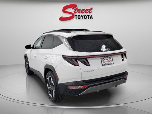 Used 2023 Hyundai Tucson Limited image 2